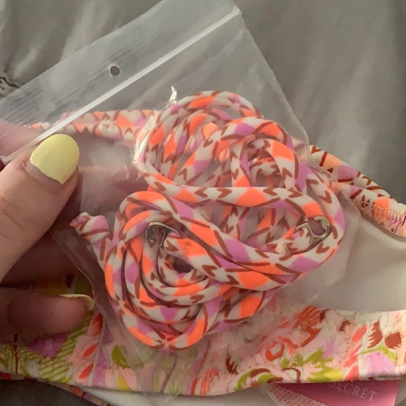 Victoria’s Secret bikini top bandeau paisley - Picture 7 of 7